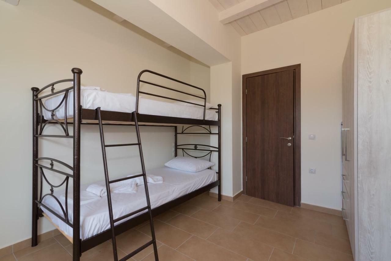 Green Stone Villas Apartments Каламакион Экстерьер фото