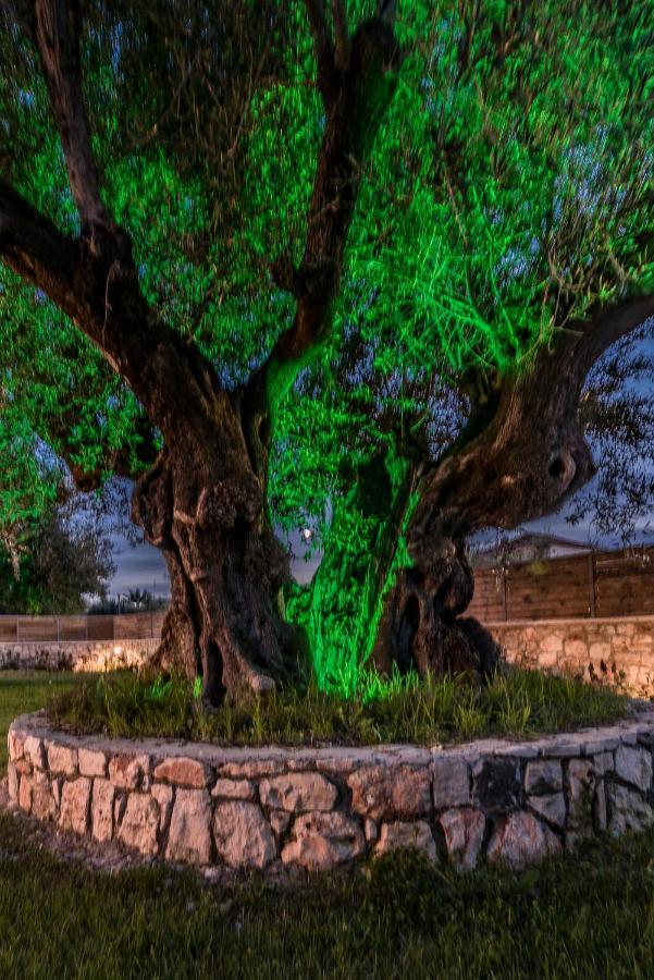 Green Stone Villas Apartments Каламакион Экстерьер фото